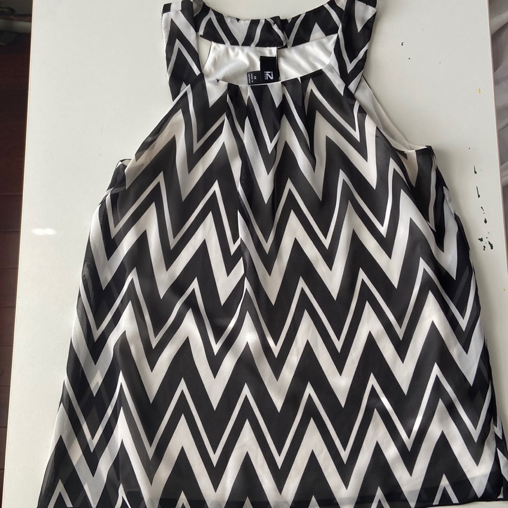 IZ Byer sleeveless top with lining size M